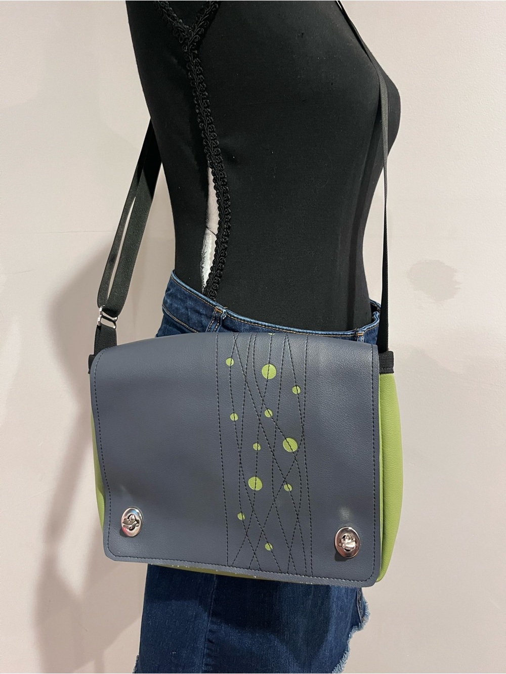 NWOT Holly Aiken Two-Tone Slate and Lime Green Crossbody Messenger Bag